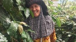 Sumatra Coffee - Women Coffee Producers - Cloudland Coffee Company